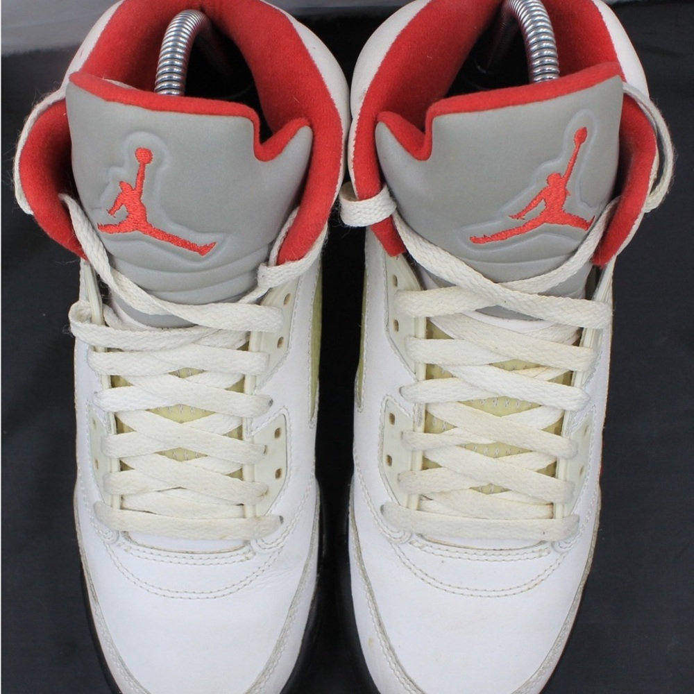 Nike Air Jordan Retro Fire Red Sneakers Sz 6.5 Y/ 8w